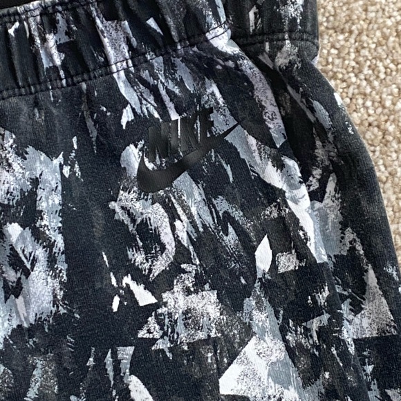 Nike leggings - Picture 2 of 4